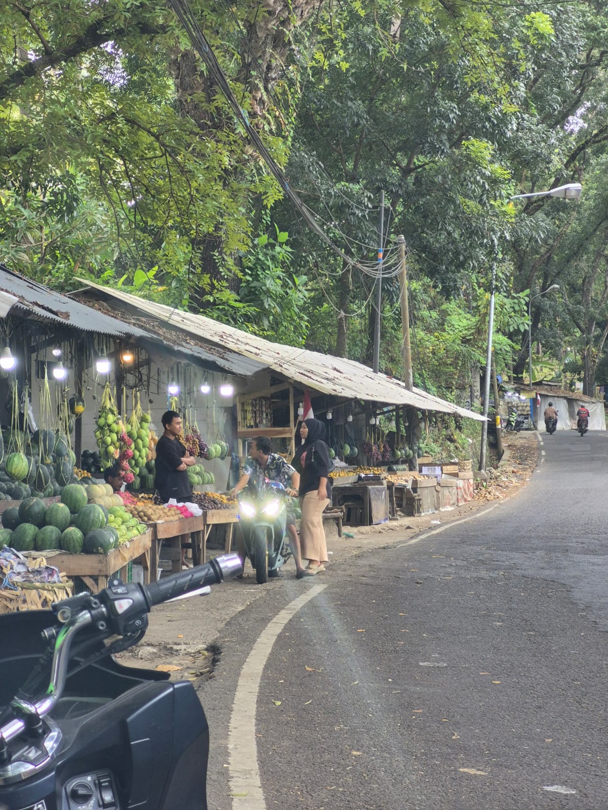 Local Market 2