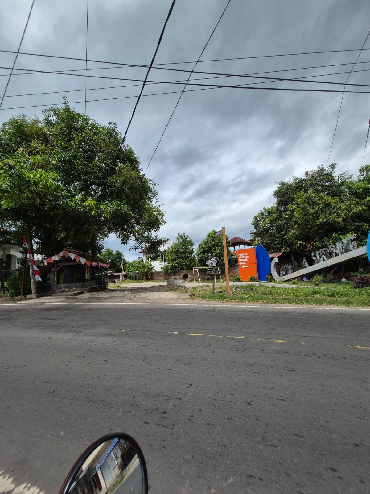 Surf Entrance